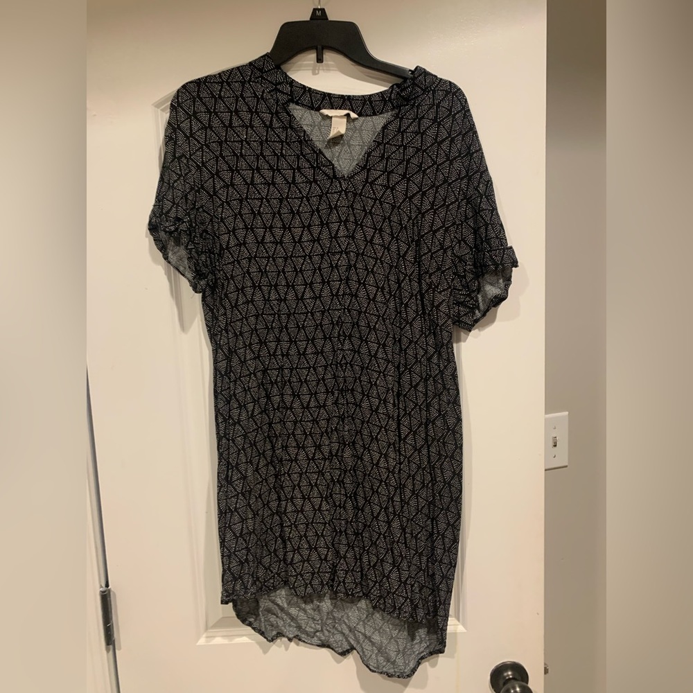 H&M dress. I’m 5’6 and it hits right above my knee. Only worn two times